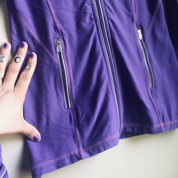 Kirkland Signature Athletic Sweatshirt - Picture 6 of 8